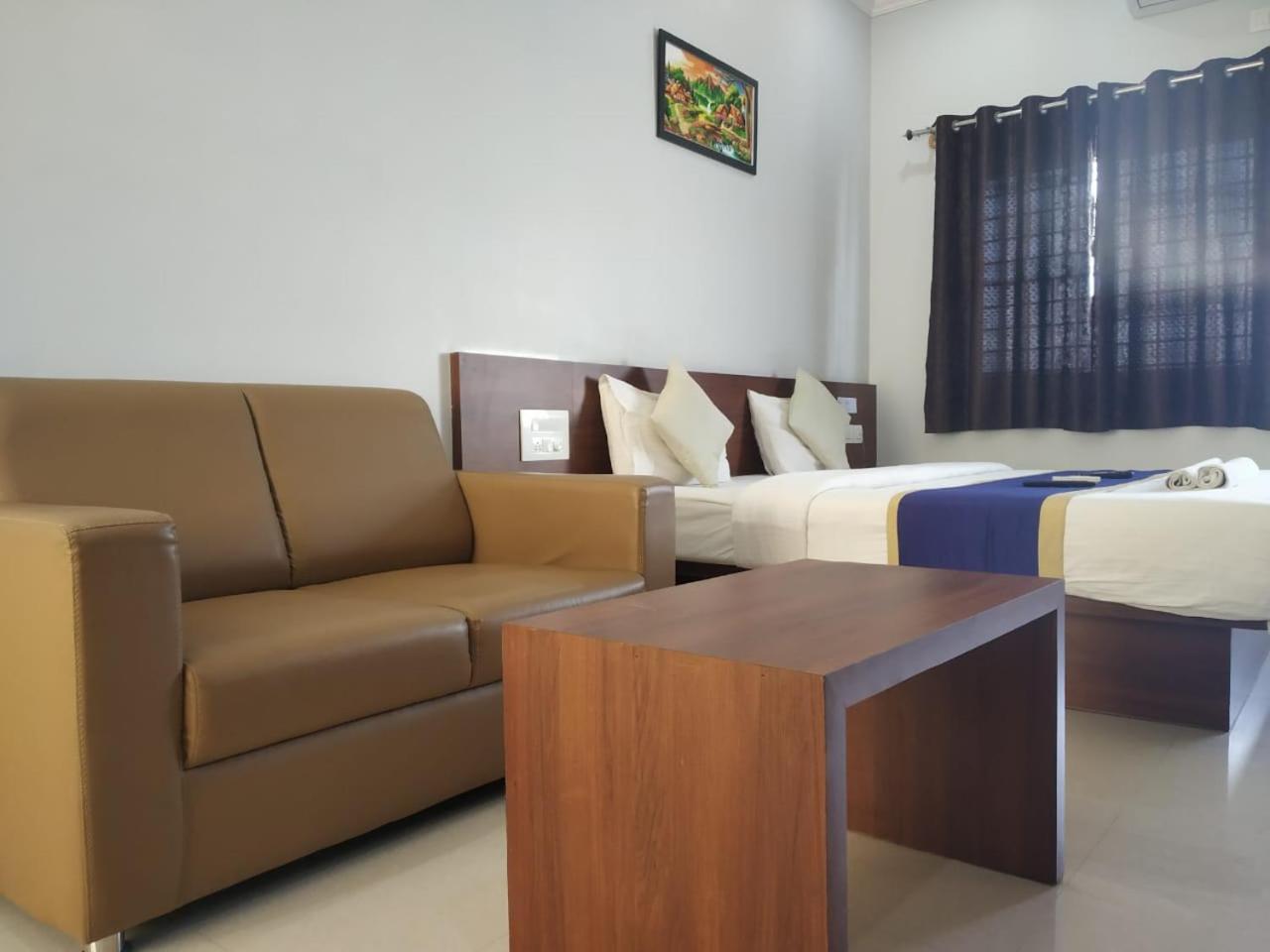 Hotel Gateway Suites Bangalore Airport Yelahanka Exteriör bild
