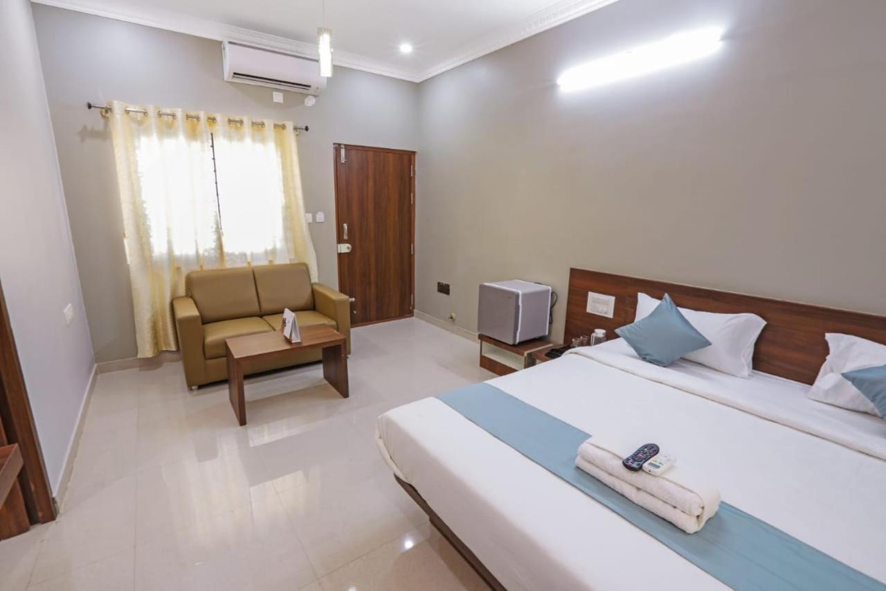 Hotel Gateway Suites Bangalore Airport Yelahanka Exteriör bild