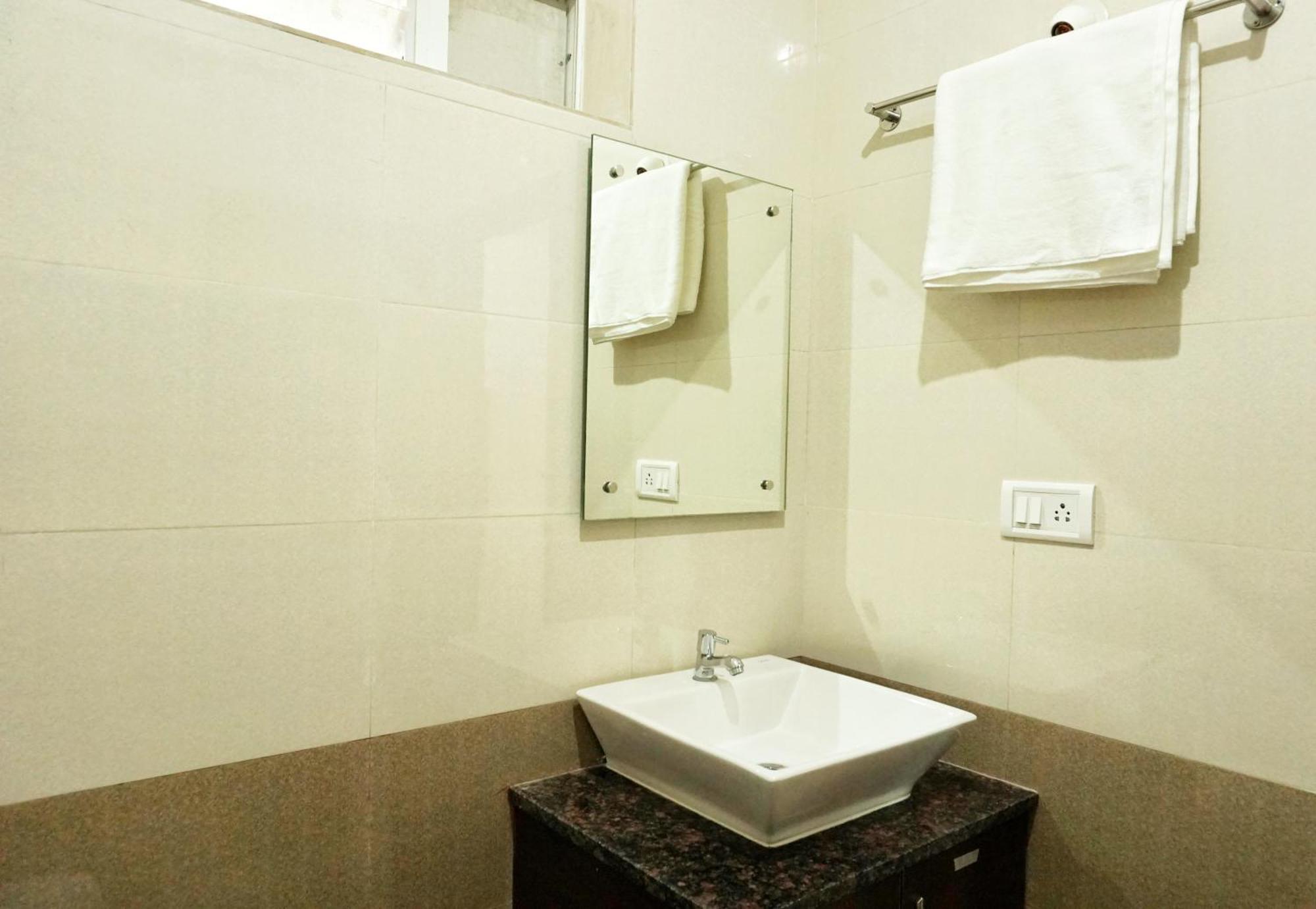 Hotel Gateway Suites Bangalore Airport Yelahanka Exteriör bild